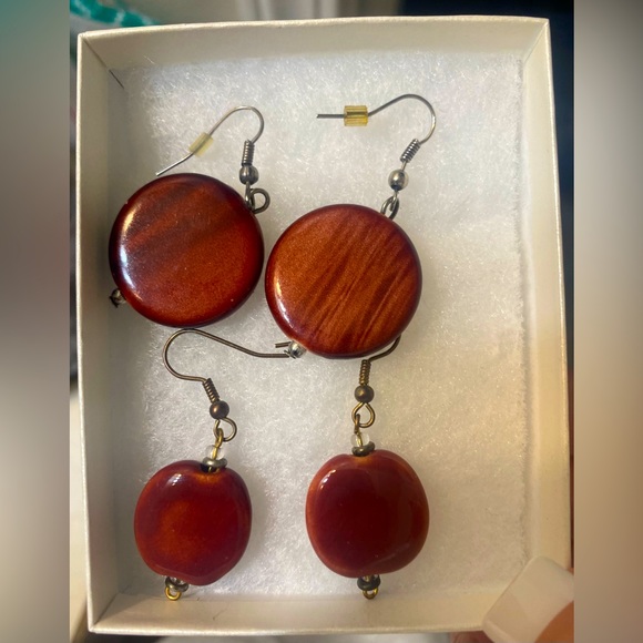 Earrings 2 pairs red circles - Picture 1 of 2